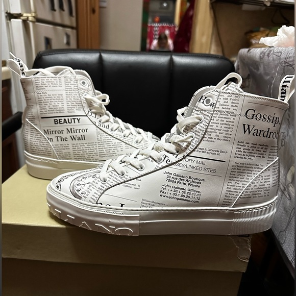 Brand New! John Galliano Women’s Gazette High Top Sneakers Size 39 - Picture 2 of 10